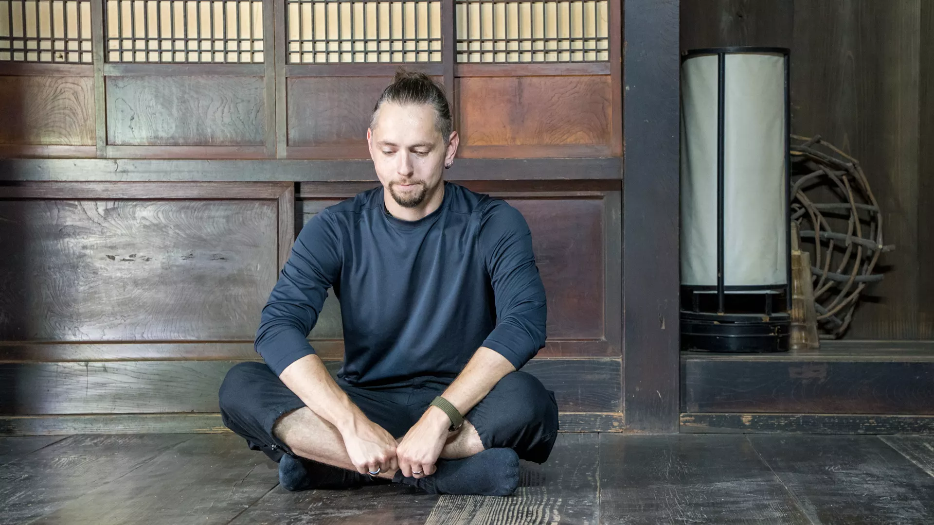 Matthias Eger auf Reisen in Japan — Herkunft des Ai-Indigo-Gedankens (藍 = Indigo, AI = KI)